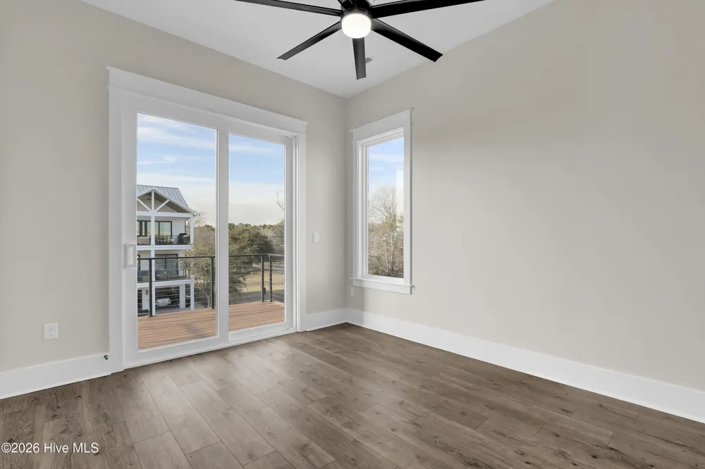 113 Diamond Pt Court Surf City, NC 28445