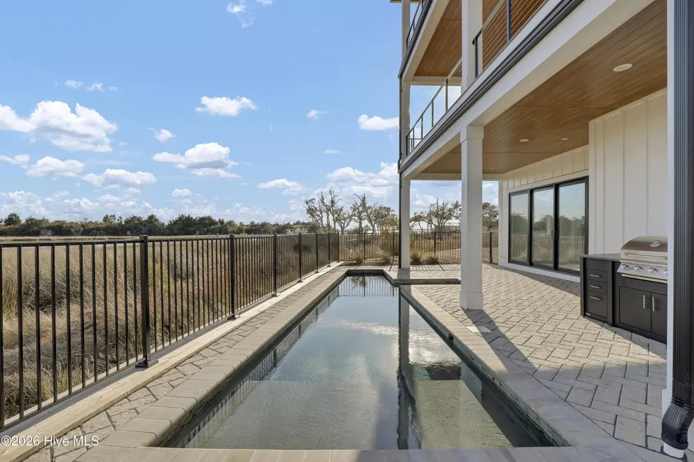 113 Diamond Pt Court Surf City, NC 28445