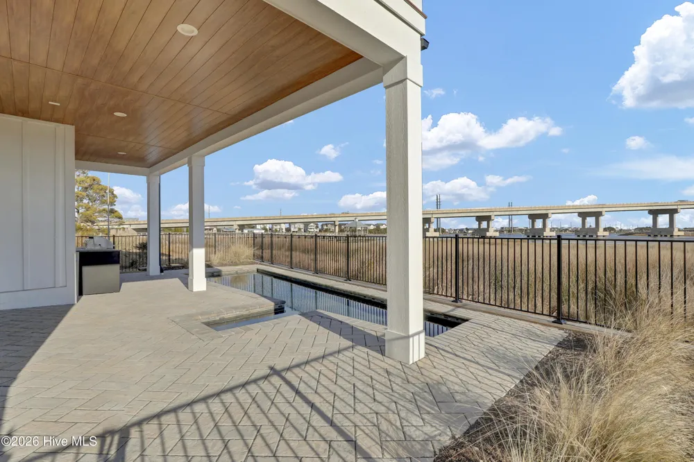 113 Diamond Pt Court Surf City, NC 28445