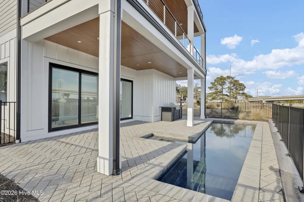 113 Diamond Pt Court Surf City, NC 28445