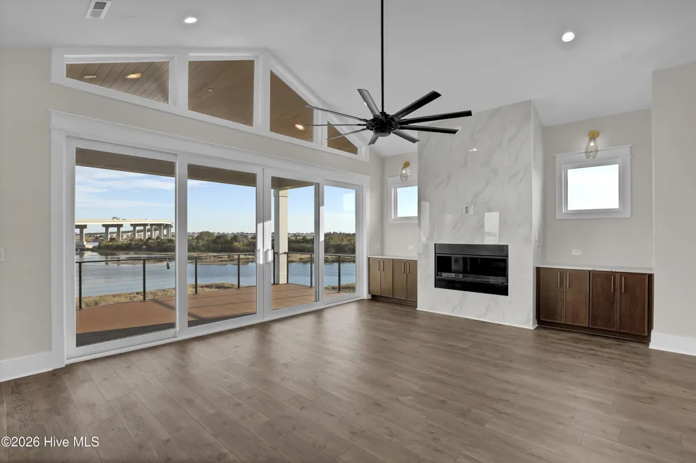 113 Diamond Pt Court Surf City, NC 28445