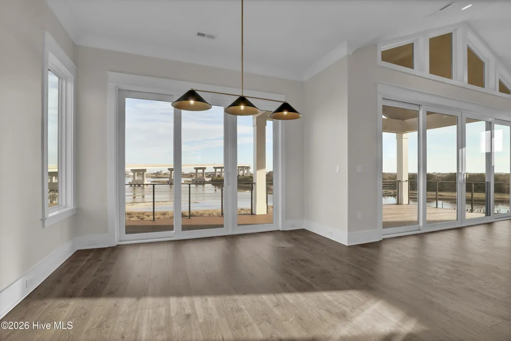 113 Diamond Pt Court Surf City, NC 28445