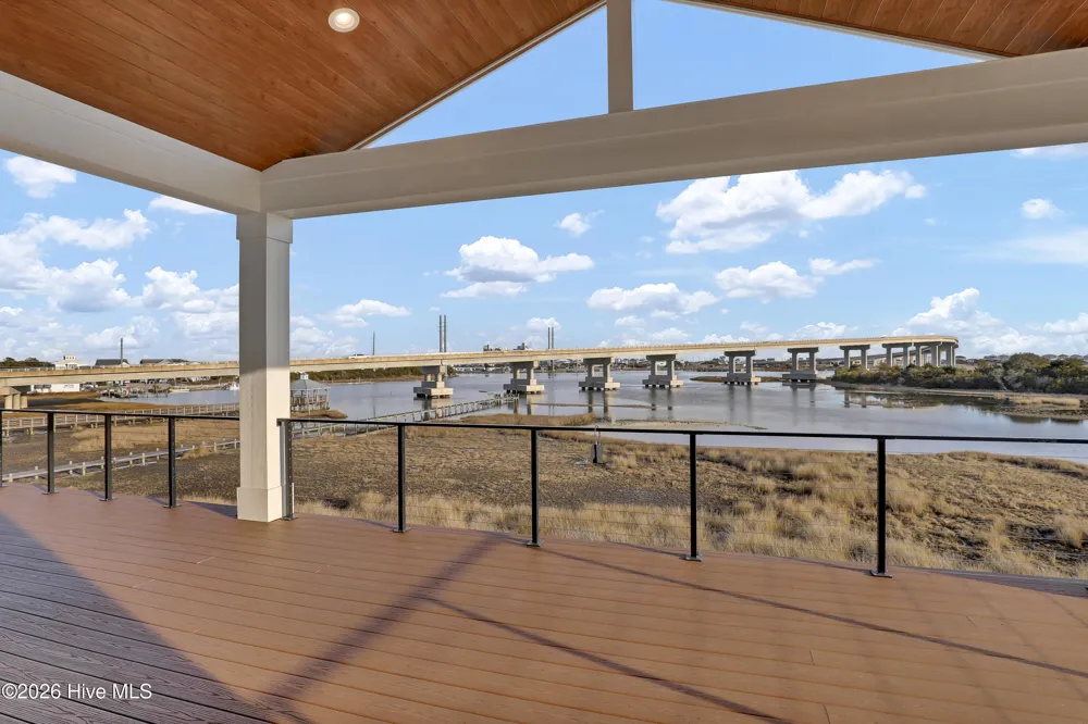 113 Diamond Pt Court Surf City, NC 28445