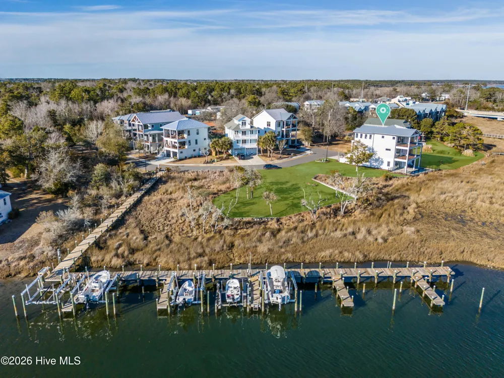 113 Diamond Pt Court Surf City, NC 28445