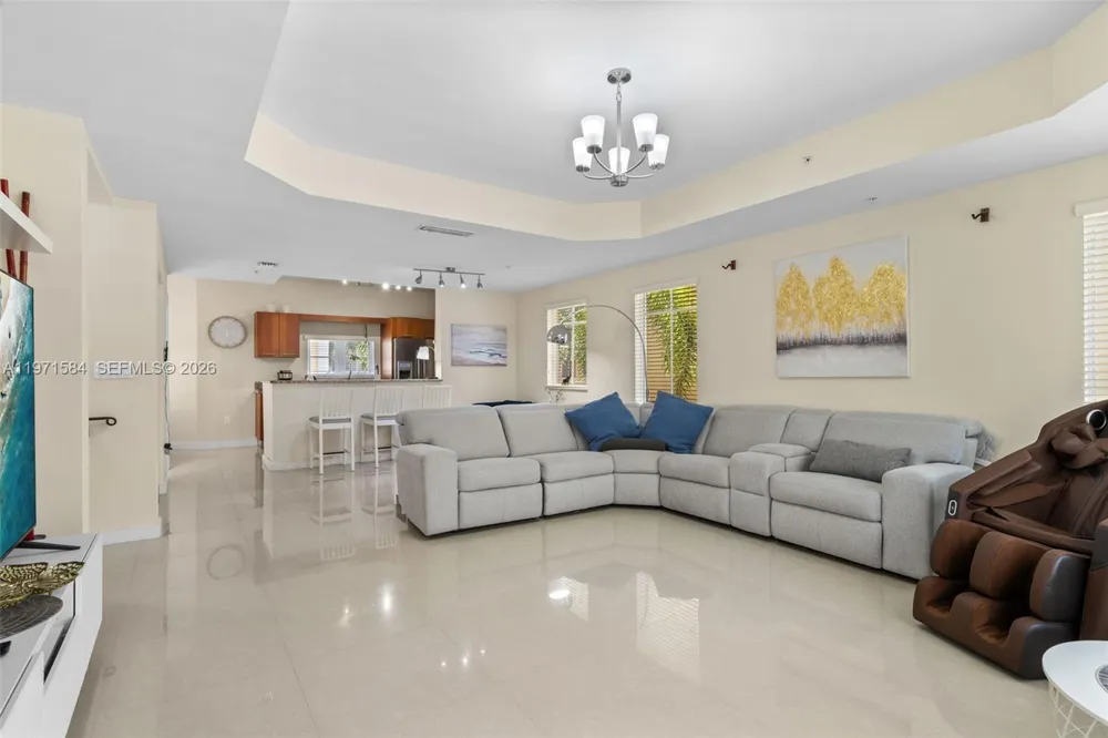 18413 NE 27th Ct #18413 Aventura, FL 33160
