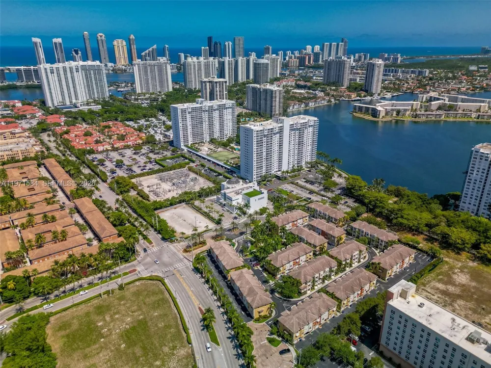 18413 NE 27th Ct #18413 Aventura, FL 33160