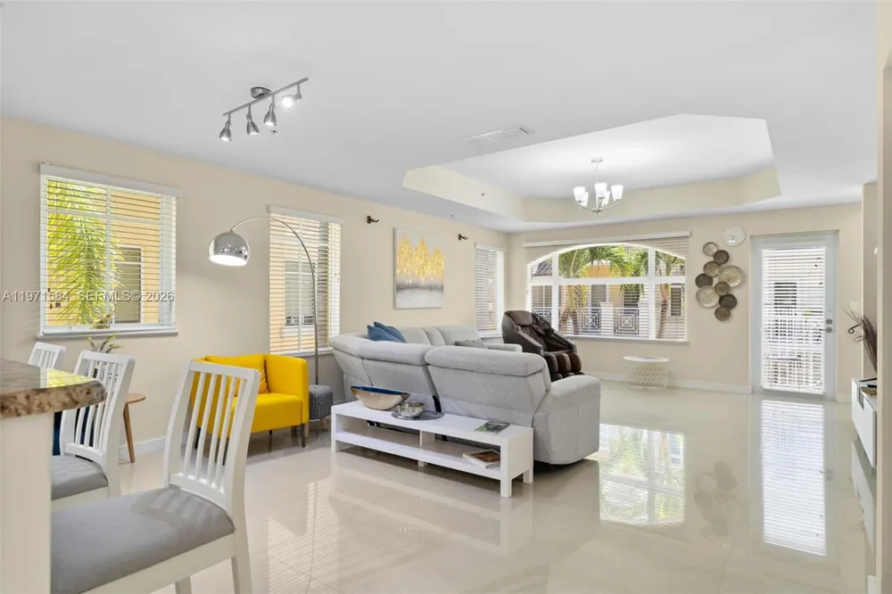 18413 NE 27th Ct #18413 Aventura, FL 33160