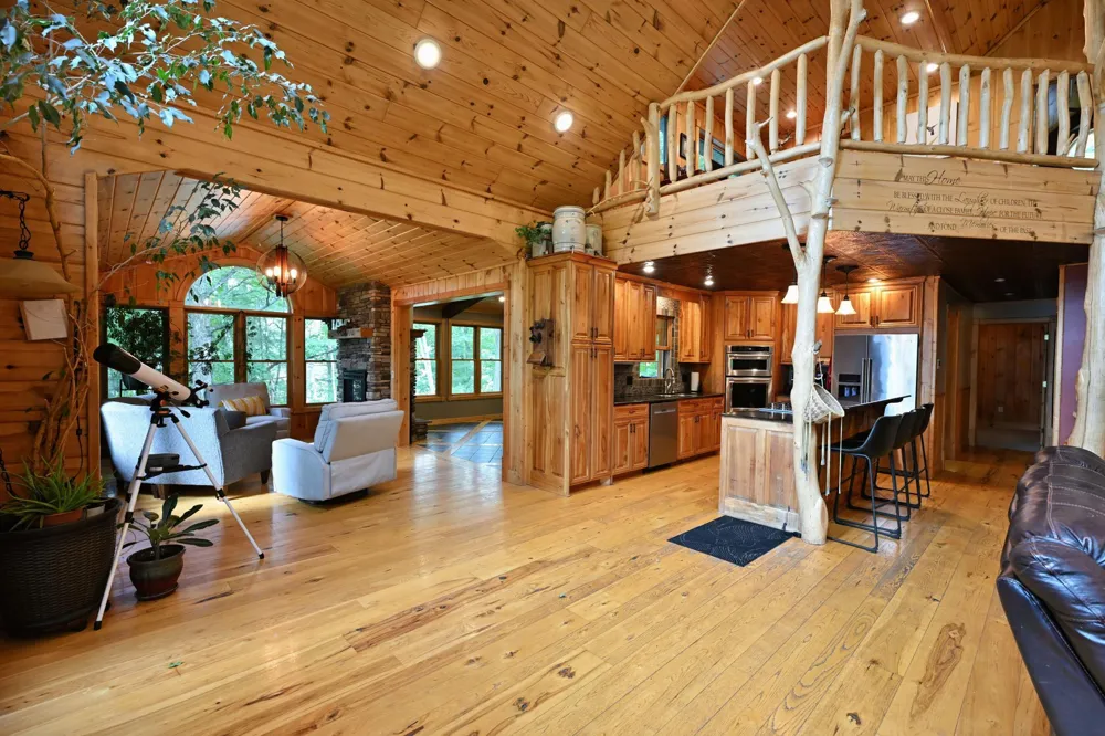 W2325 Belvidere Road Sarona, WI 54870