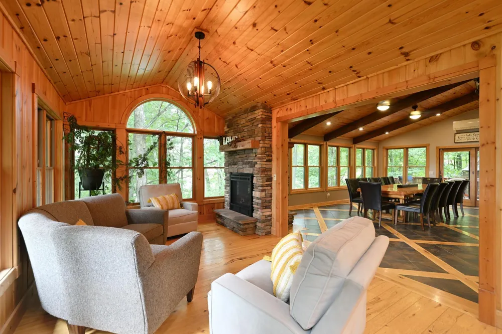 W2325 Belvidere Road Sarona, WI 54870