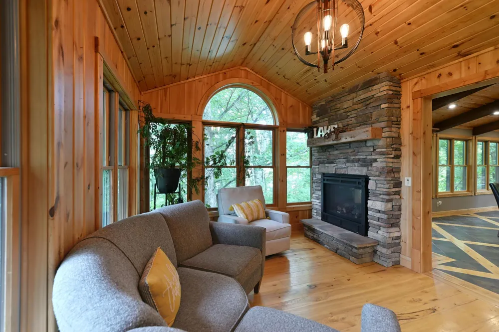 W2325 Belvidere Road Sarona, WI 54870