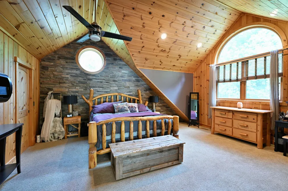 W2325 Belvidere Road Sarona, WI 54870