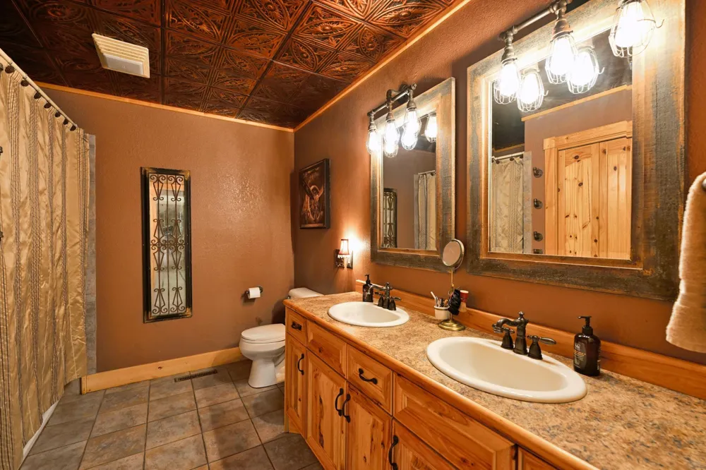 W2325 Belvidere Road Sarona, WI 54870