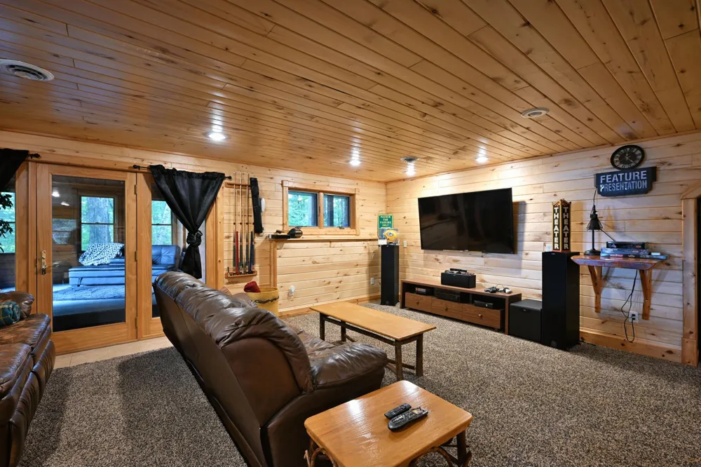 W2325 Belvidere Road Sarona, WI 54870