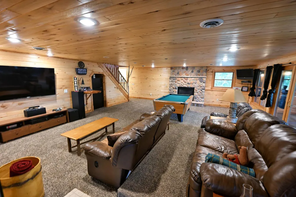 W2325 Belvidere Road Sarona, WI 54870