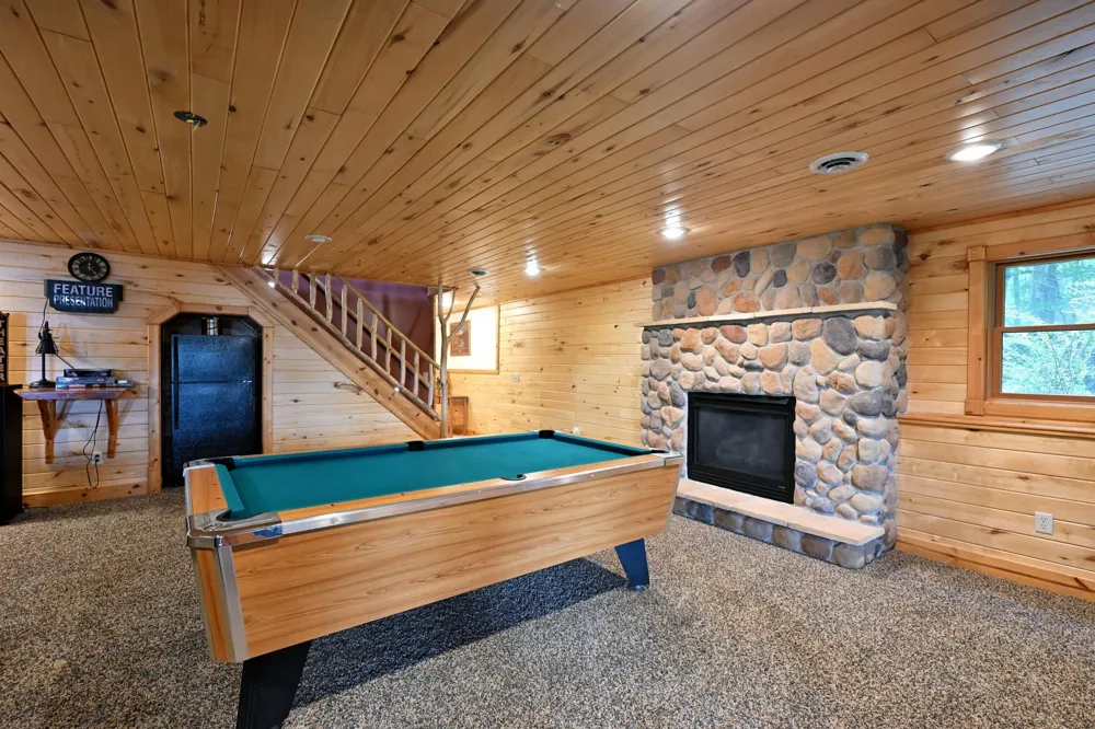 W2325 Belvidere Road Sarona, WI 54870