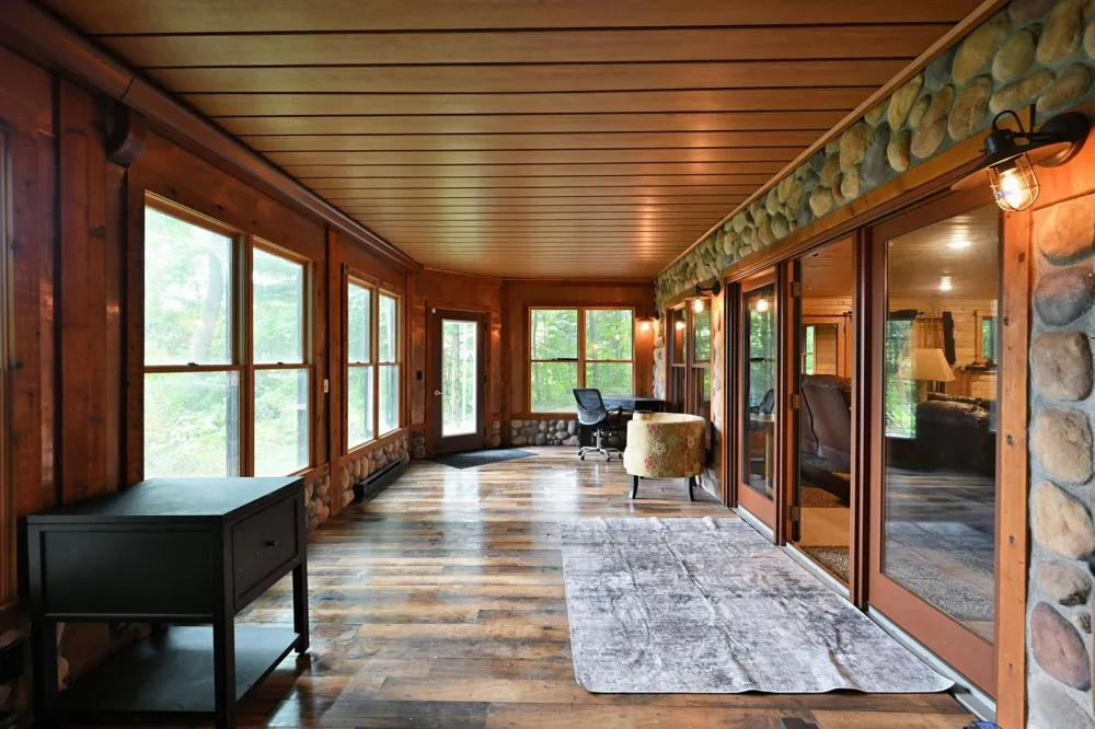 W2325 Belvidere Road Sarona, WI 54870