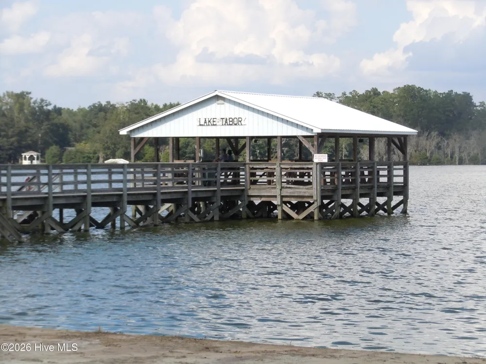 Tbd Near 117 Floyd Street Tabor City, NC 28463