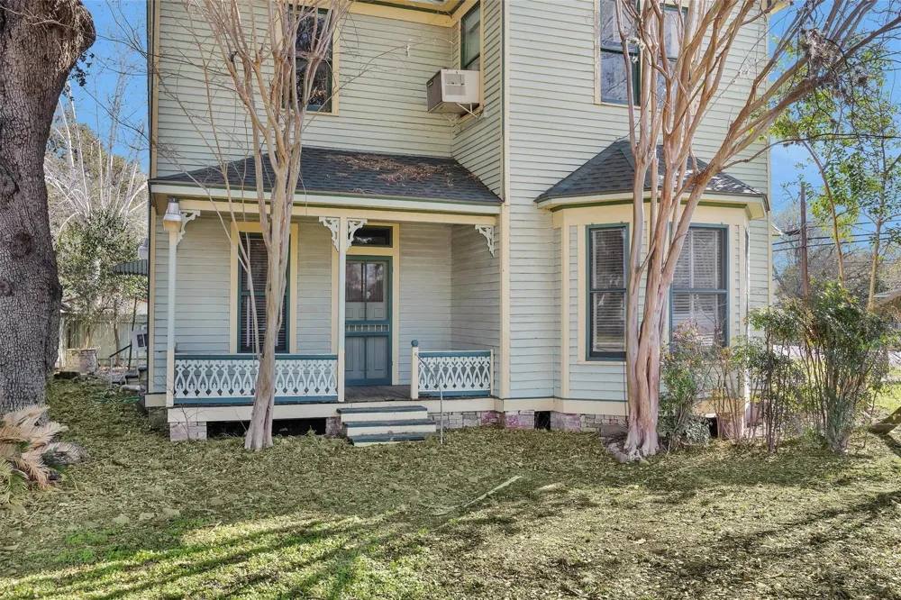 311 E Colorado Street La Grange, TX 78945