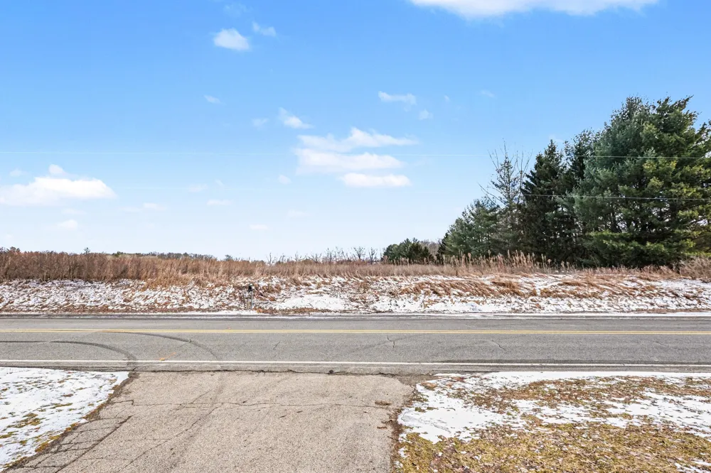 11290 Tefft Avenue NE Rockford, MI 49341