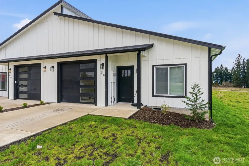 9 Anchor Way #B Cathlamet, WA 98612