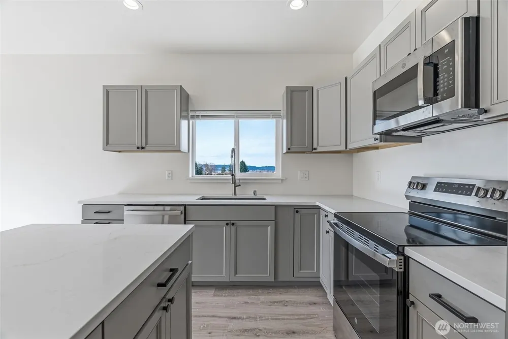 9 Anchor Way #B Cathlamet, WA 98612