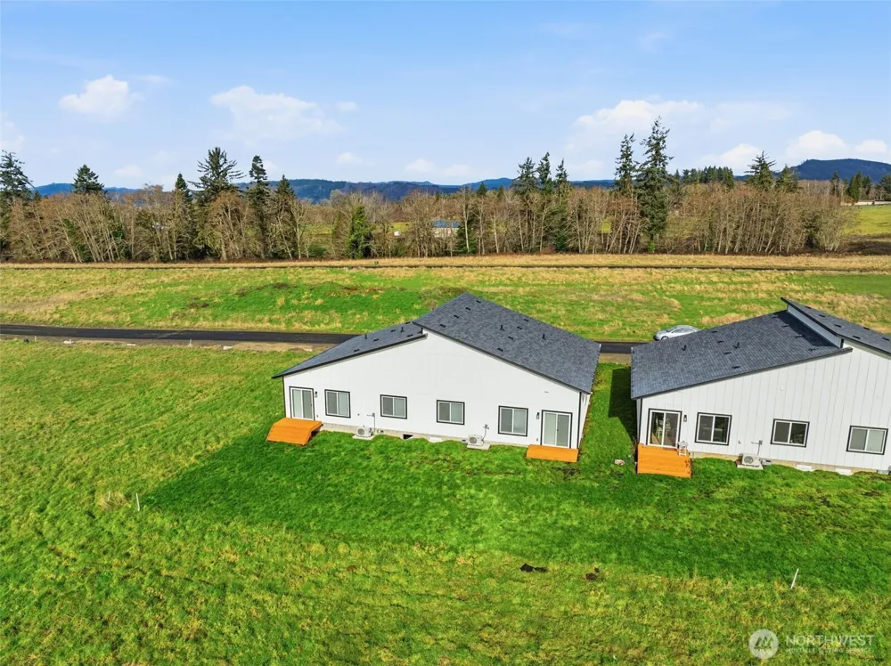 9 Anchor Way #B Cathlamet, WA 98612