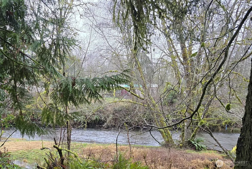 351 W Haven Drive Elma, WA 98541