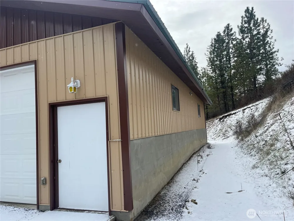 37855 Skyview Court Creston, WA 99147