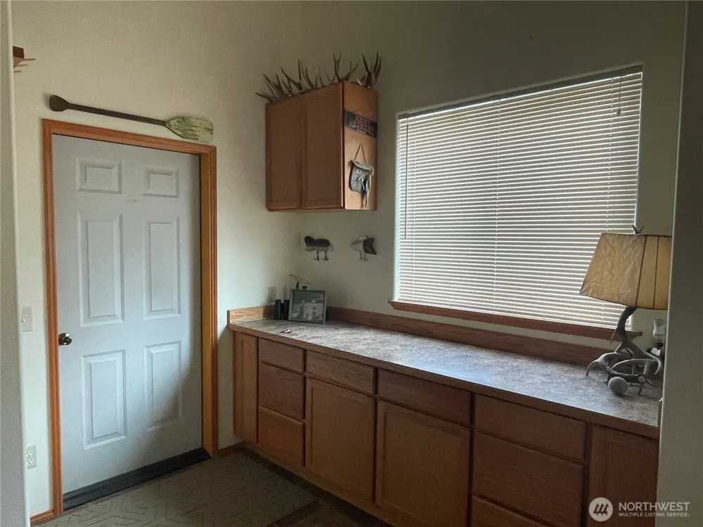 37855 Skyview Court Creston, WA 99147