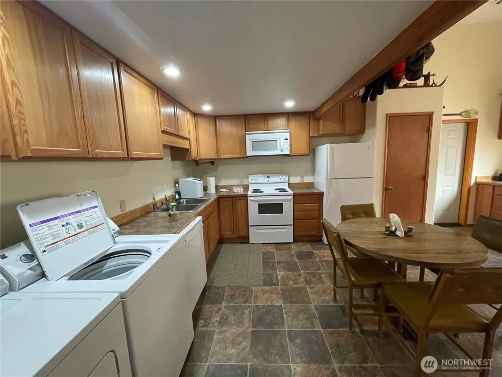 37855 Skyview Court Creston, WA 99147