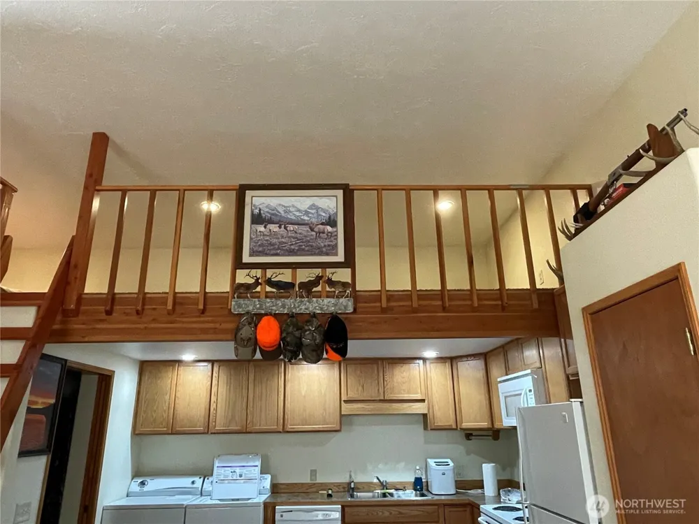 37855 Skyview Court Creston, WA 99147