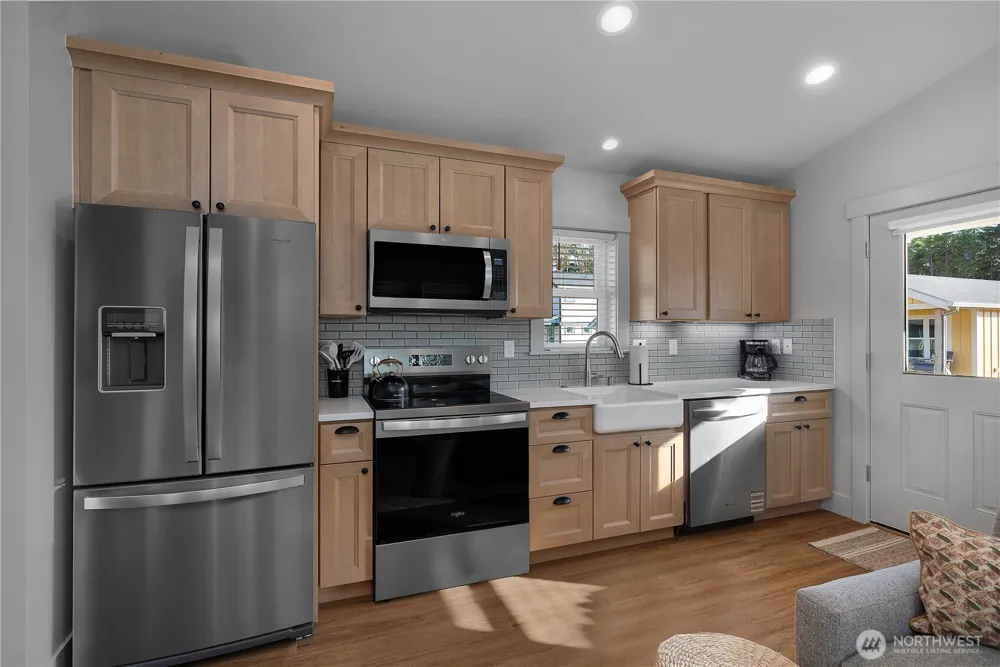 40 Bungalow Loop Pacific Beach, WA 98571