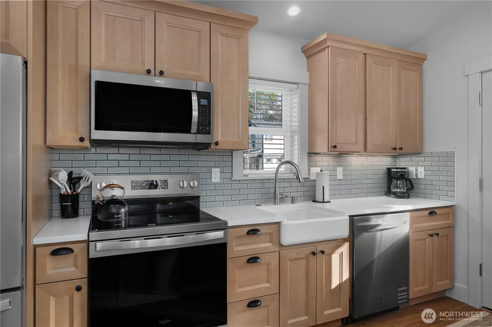 40 Bungalow Loop Pacific Beach, WA 98571