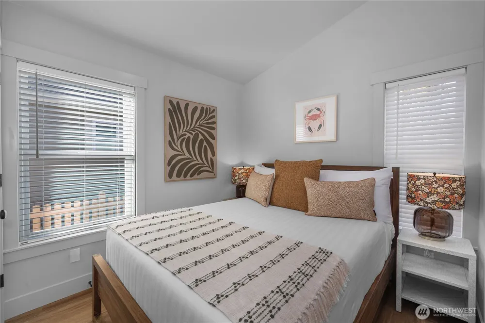 40 Bungalow Loop Pacific Beach, WA 98571