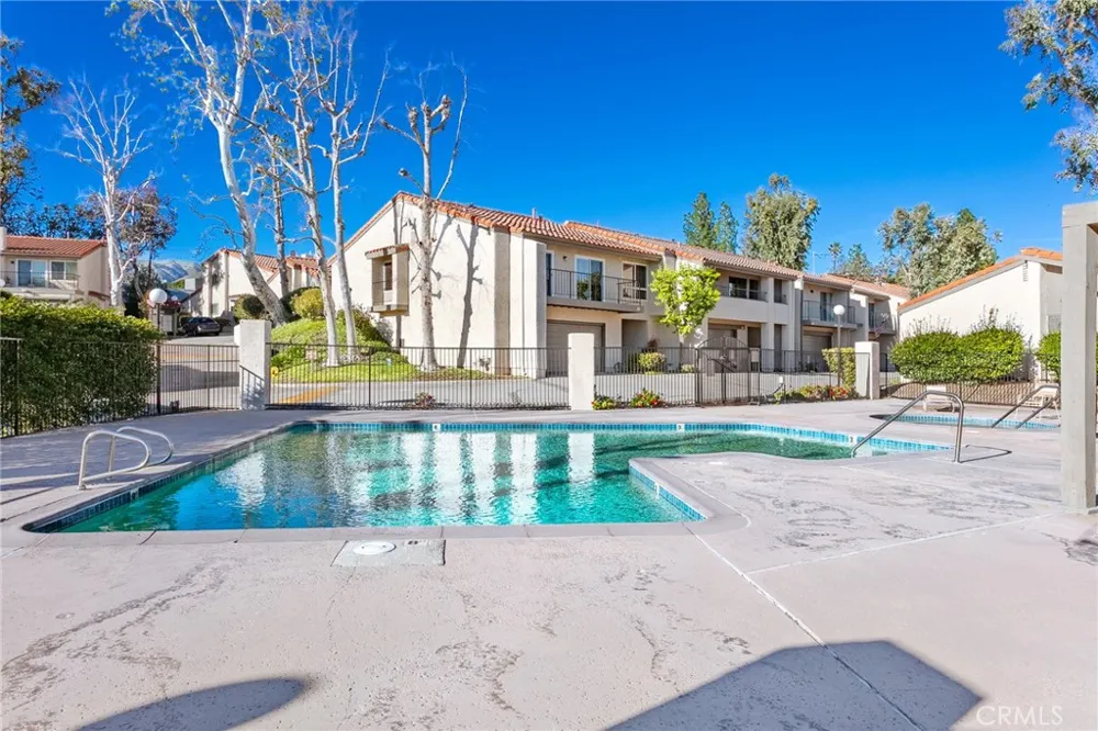19519 Rinaldi #55 Porter Ranch, CA 91326