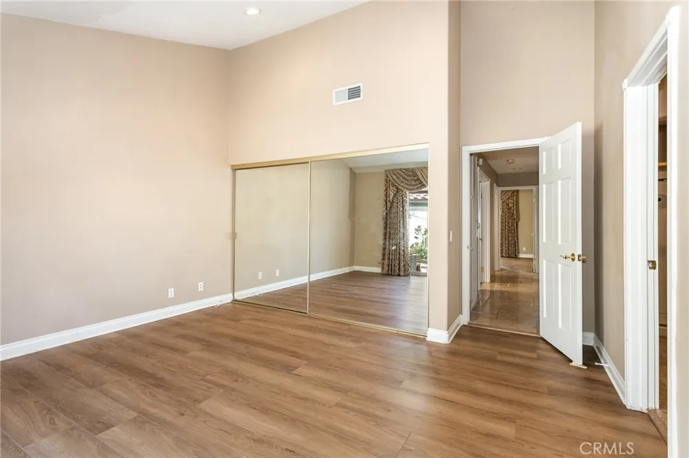 19519 Rinaldi #55 Porter Ranch, CA 91326