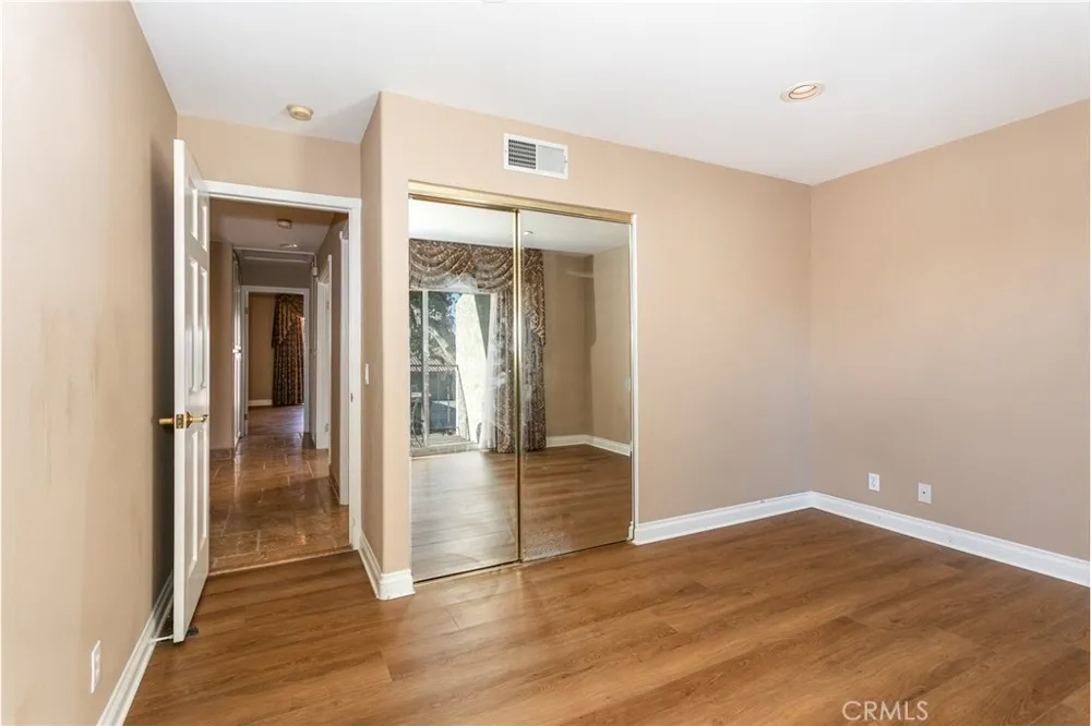 19519 Rinaldi #55 Porter Ranch, CA 91326