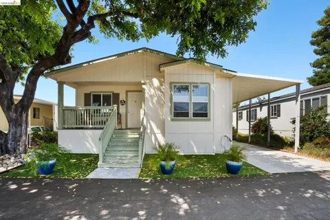 156 Tiki Ln
