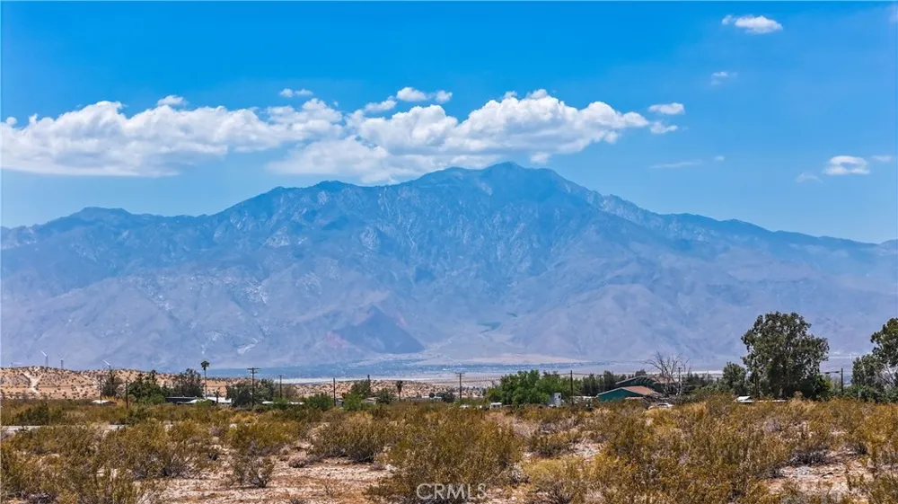 60 Dillon Road Sky Valley, CA 92241