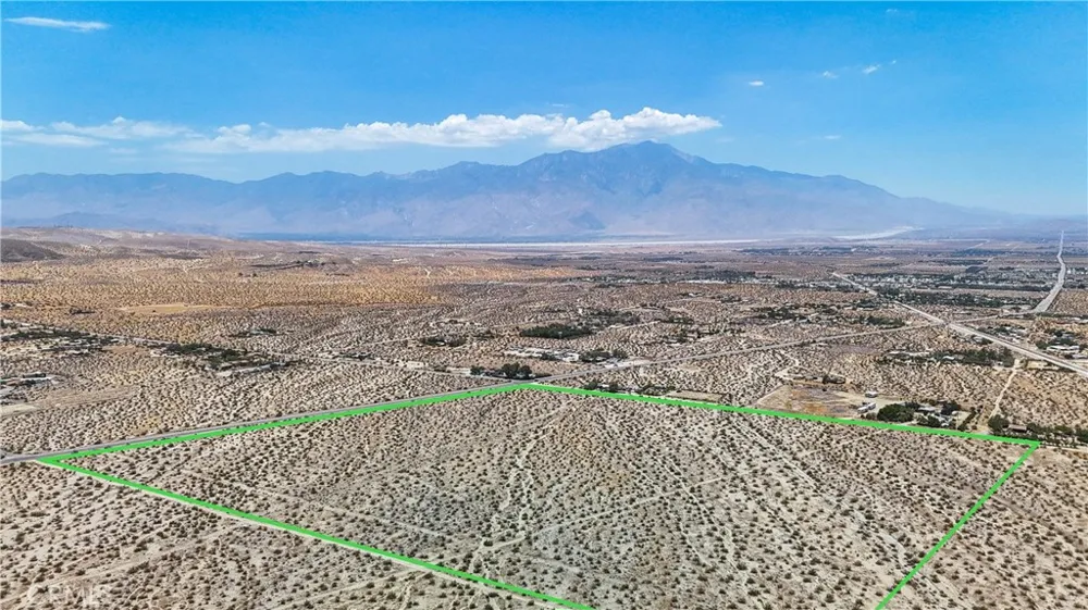 60 Dillon Road Sky Valley, CA 92241