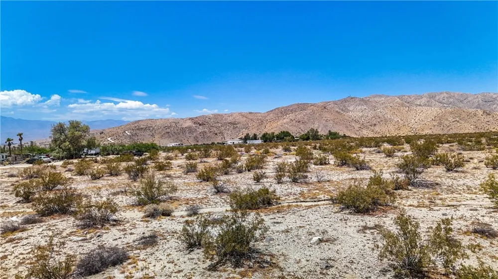 60 Dillon Road Sky Valley, CA 92241
