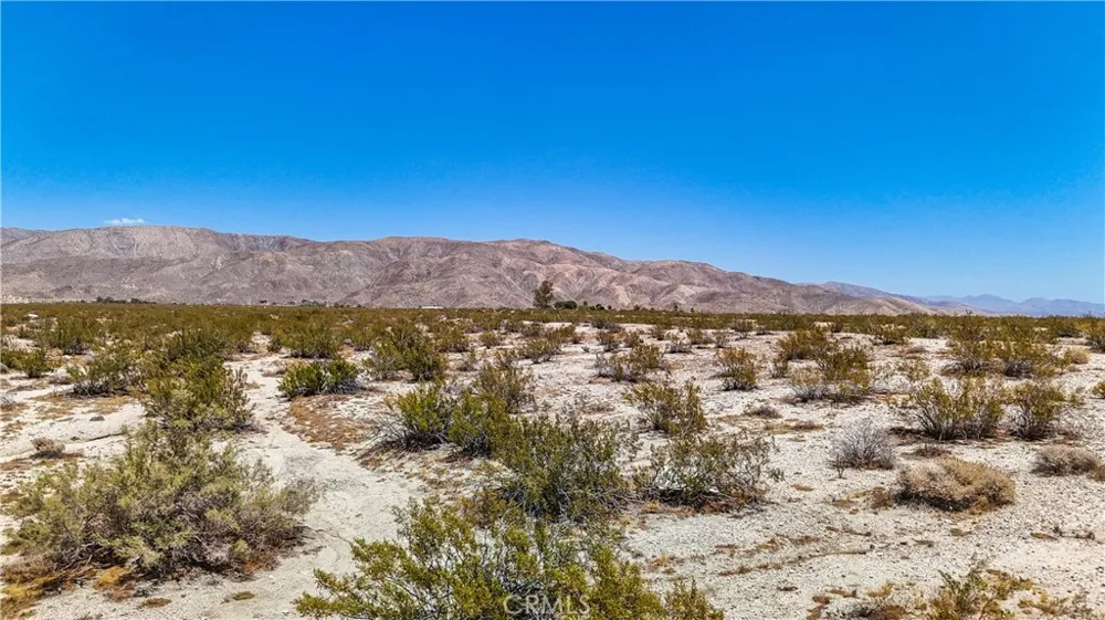 60 Dillon Road Sky Valley, CA 92241