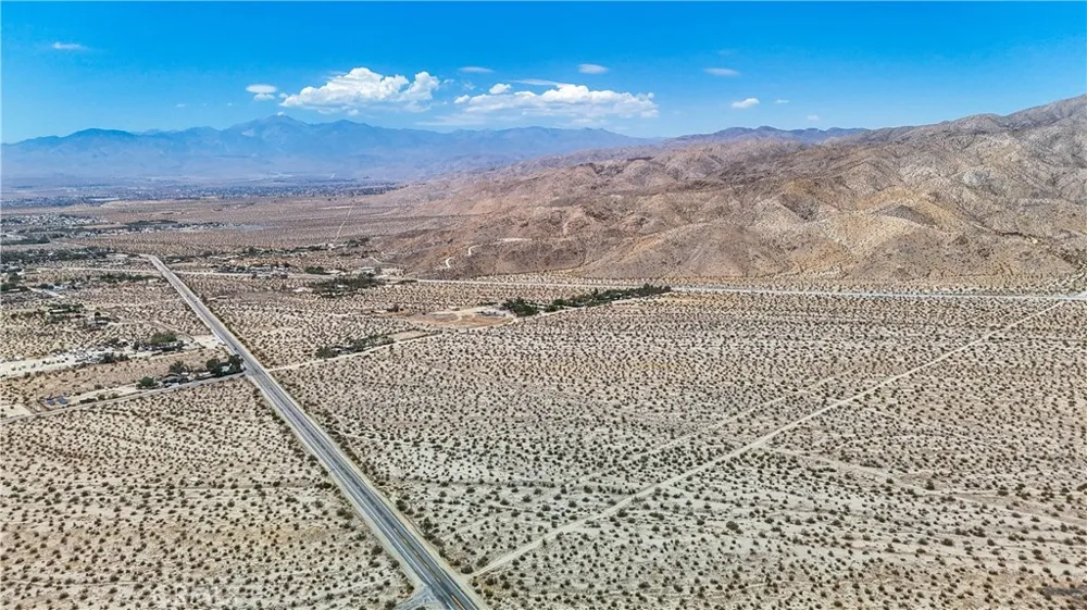 60 Dillon Road Sky Valley, CA 92241