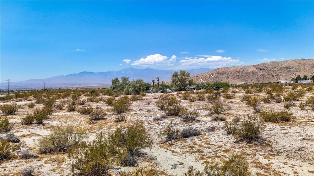 60 Dillon Road Sky Valley, CA 92241
