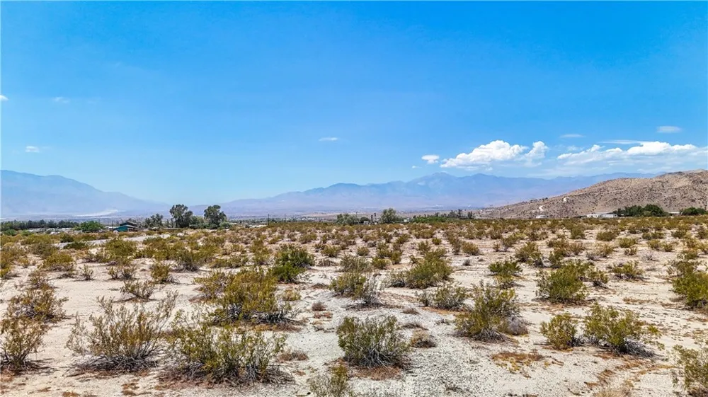 60 Dillon Road Sky Valley, CA 92241