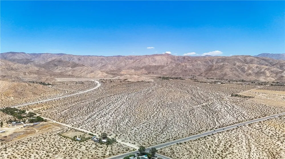 60 Dillon Road Sky Valley, CA 92241