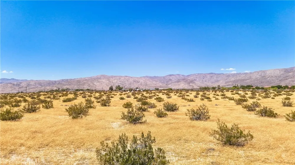 23 Ford Avenue Sky Valley, CA 92241