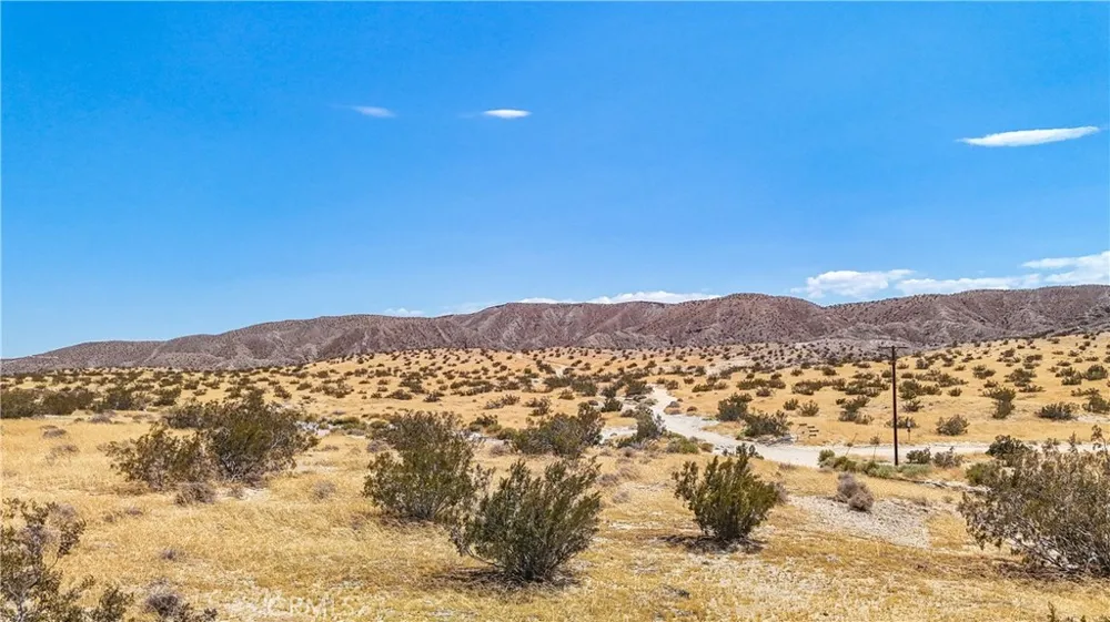23 Ford Avenue Sky Valley, CA 92241