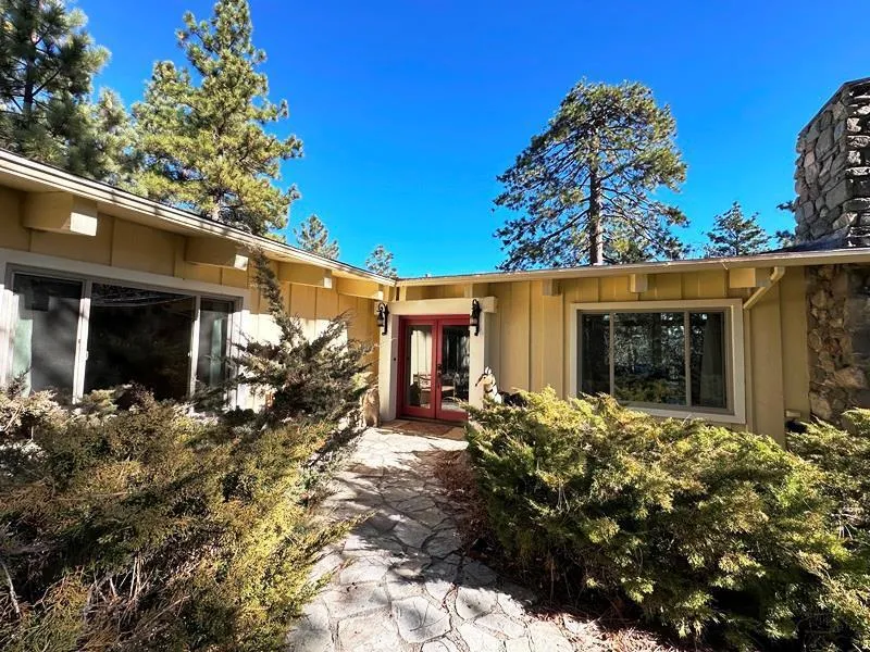 25630 Sunrise Drive Idyllwild, CA 92549
