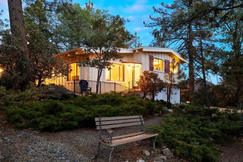 25630 Sunrise Drive Idyllwild, CA 92549